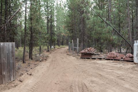 Tiny photo for 14731 Longleaf Pine Pne, La Pine, OR 97739 (MLS # 220215756)