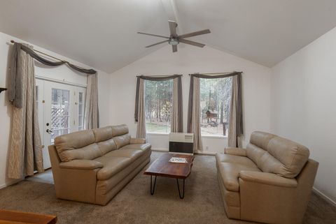 Tiny photo for 14731 Longleaf Pine Pne, La Pine, OR 97739 (MLS # 220215756)