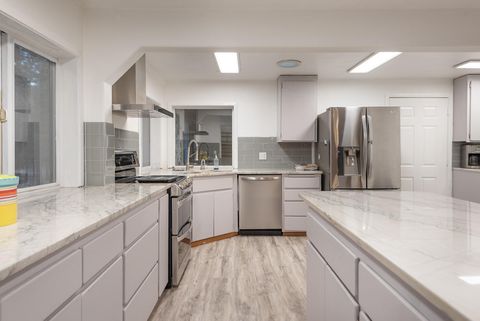 Tiny photo for 14731 Longleaf Pine Pne, La Pine, OR 97739 (MLS # 220215756)