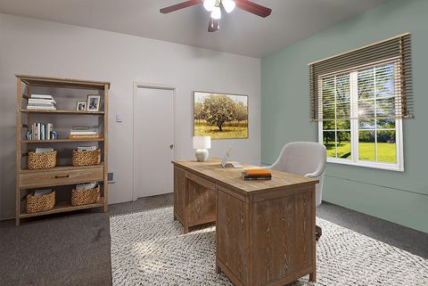 Tiny photo for 14731 Longleaf Pine Pne, La Pine, OR 97739 (MLS # 220215756)