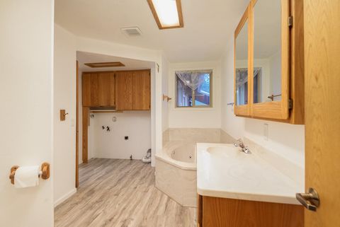 Tiny photo for 14731 Longleaf Pine Pne, La Pine, OR 97739 (MLS # 220215756)