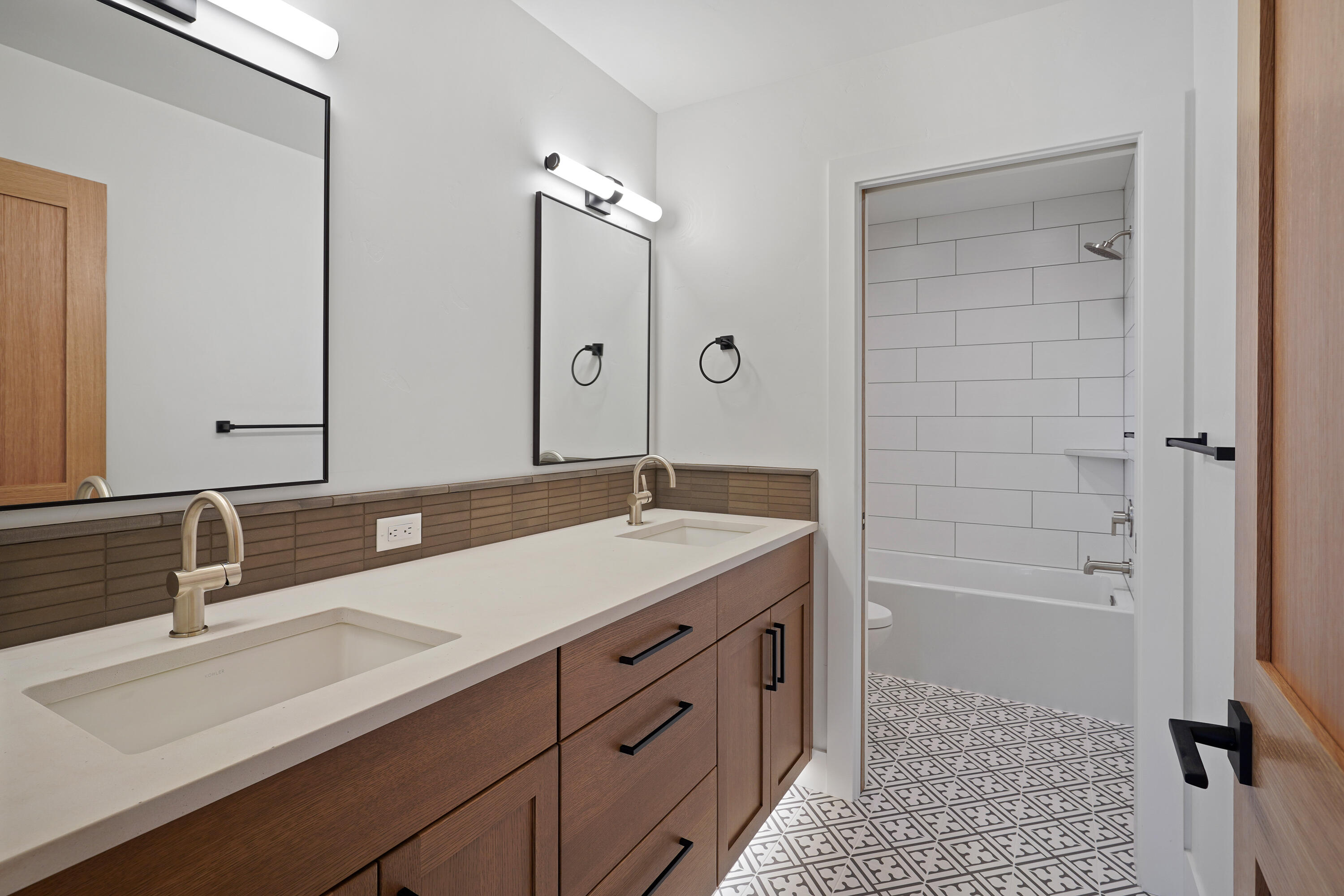 Discovery West Phase 3 - Residential