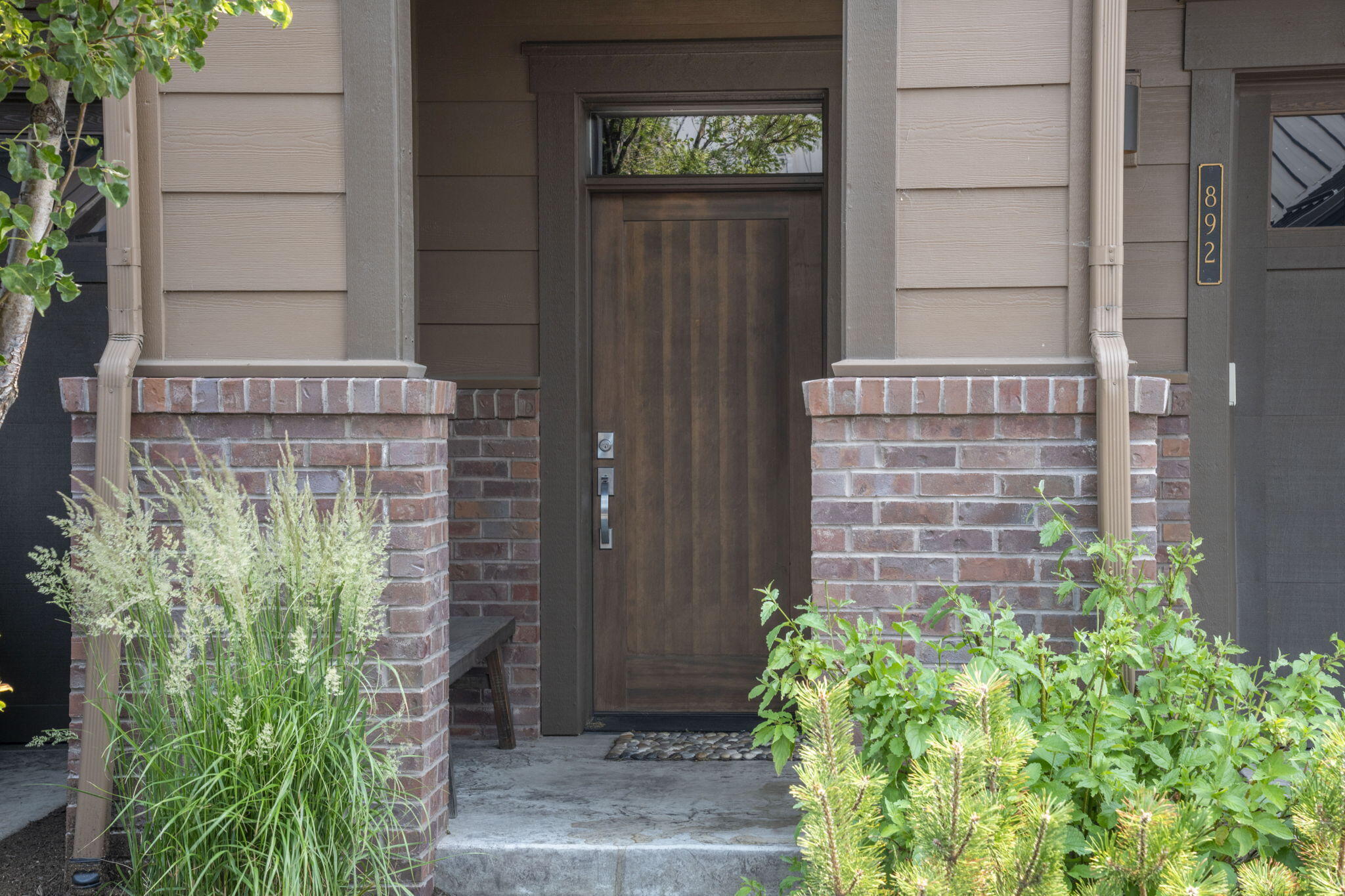 892 SW Theater Drive