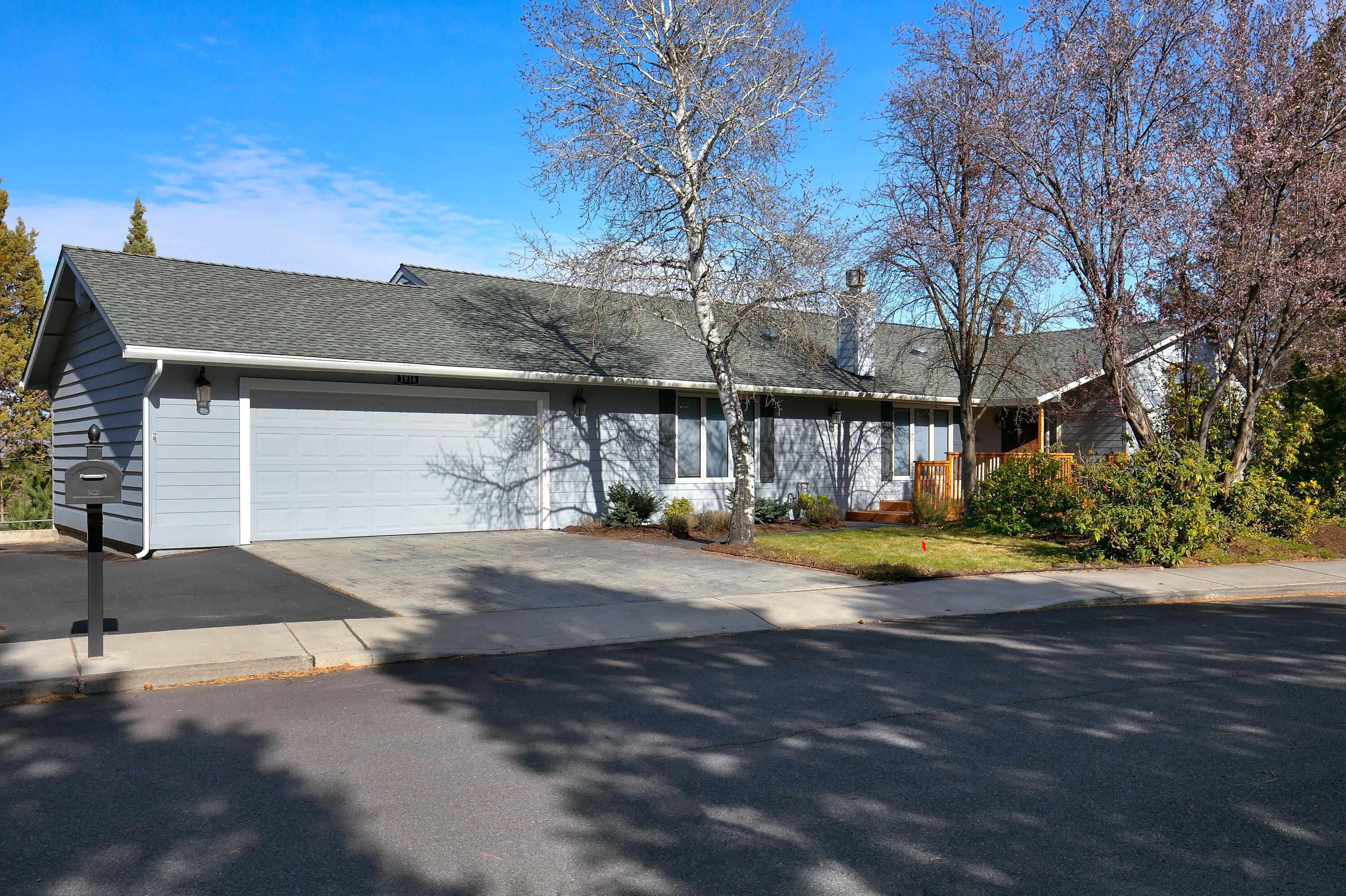 Edgecliff - Residential