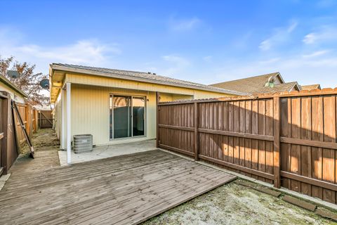 Tiny photo for 2324 Maple Park Drive, Medford, OR 97501 (MLS # 220213568)