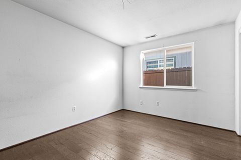 Tiny photo for 2324 Maple Park Drive, Medford, OR 97501 (MLS # 220213568)