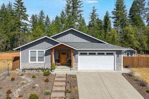 Tiny photo for 353 Cedar Ridge Drive, Cave Junction, OR 97523 (MLS # 220217076)