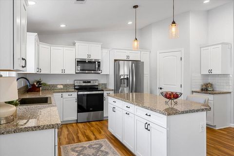 Tiny photo for 353 Cedar Ridge Drive, Cave Junction, OR 97523 (MLS # 220217076)