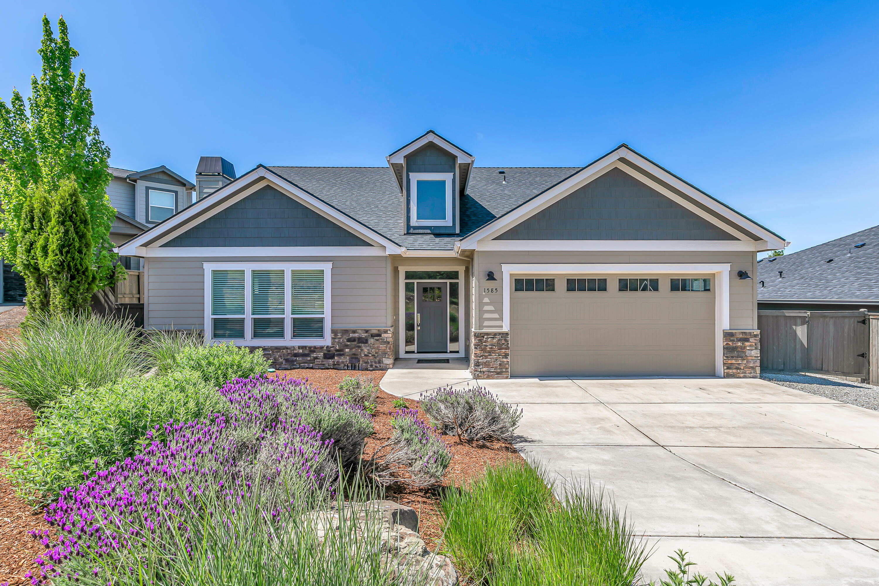 Bella Vista Heights Phases 1 & 2 - Residential