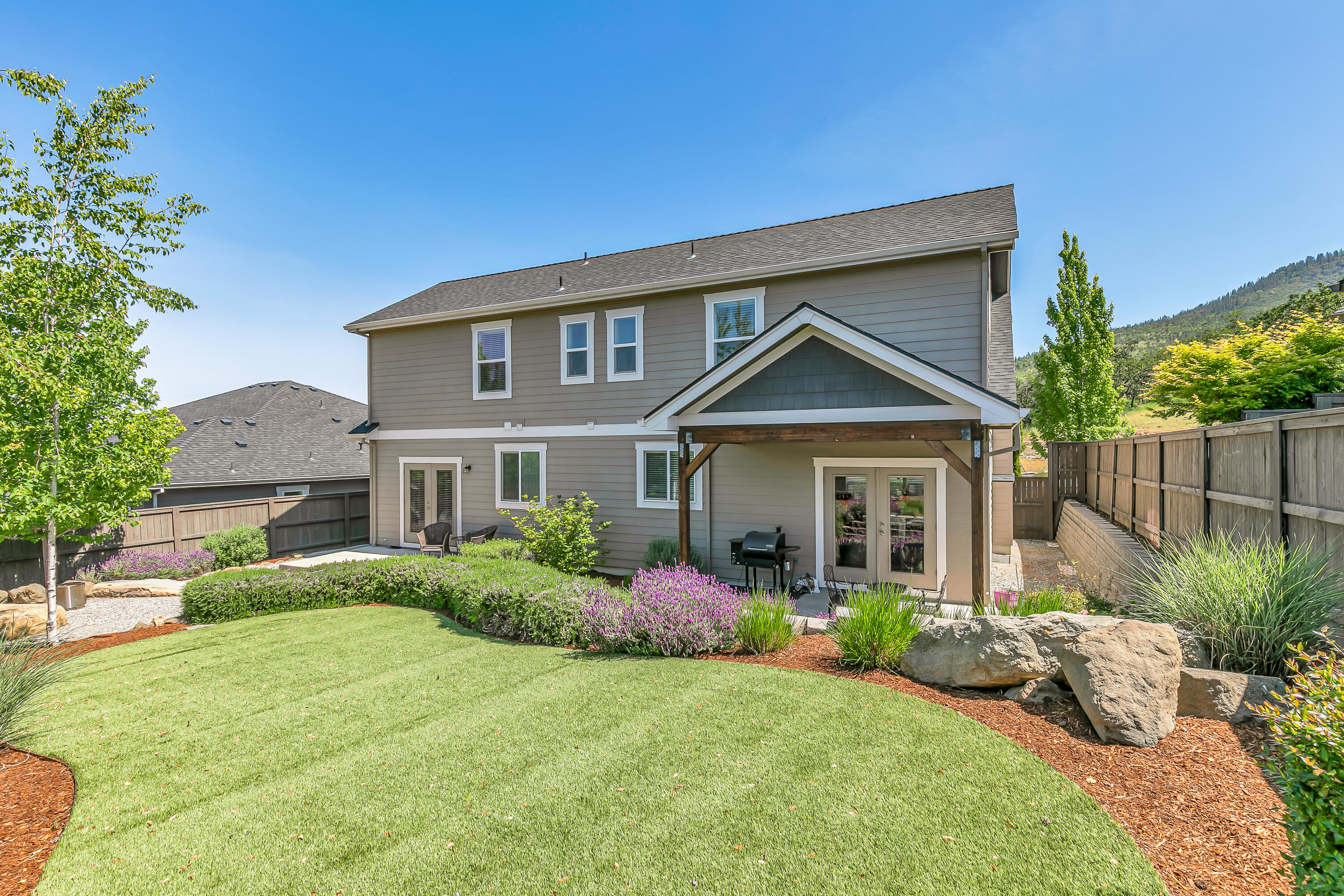 Bella Vista Heights Phases 1 & 2 - Residential