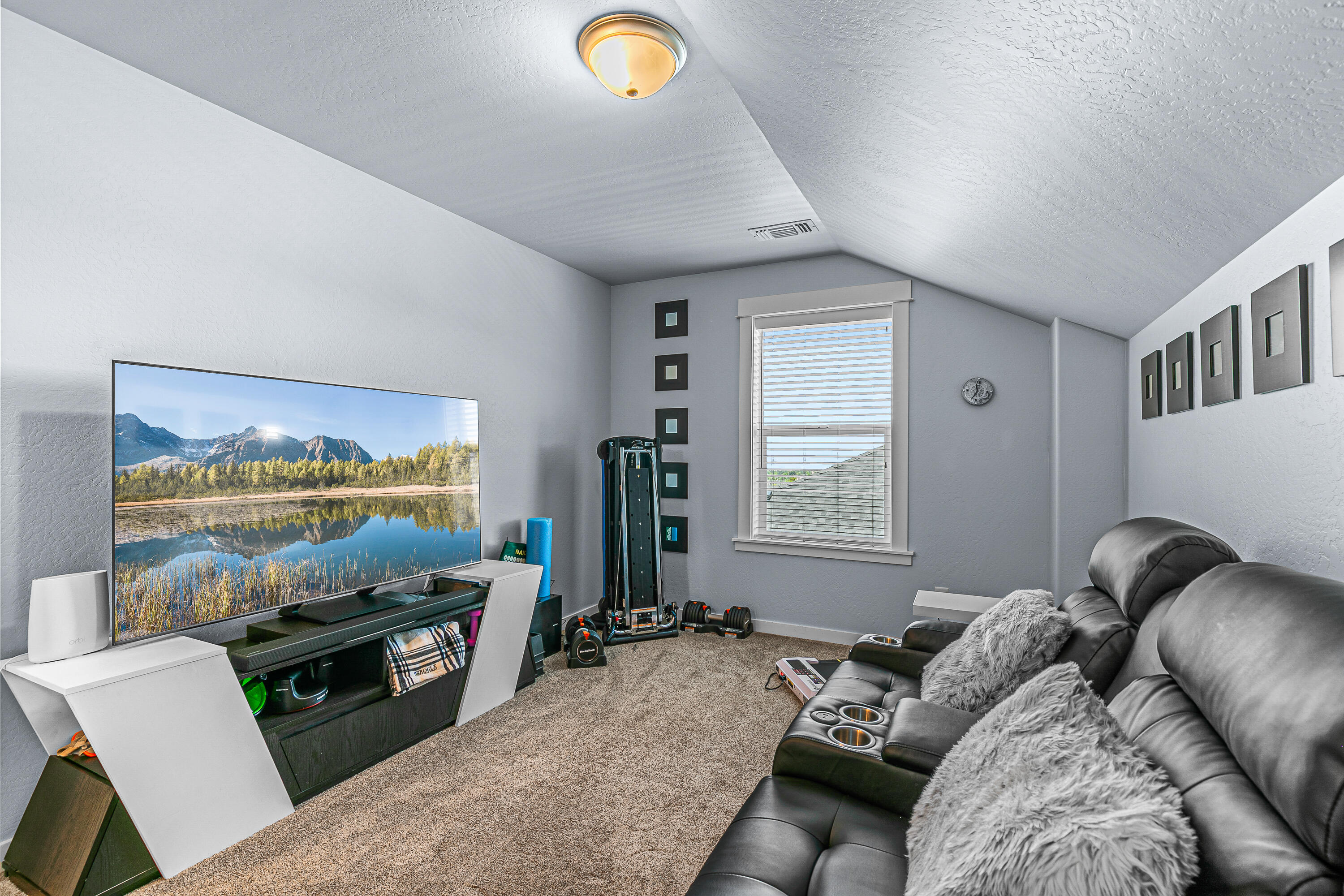 Bella Vista Heights Phases 1 & 2 - Residential