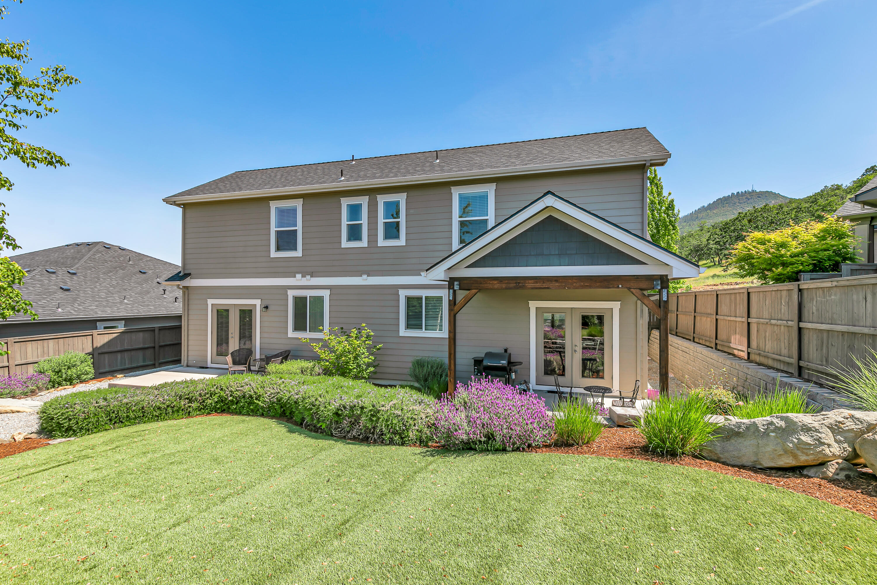 Bella Vista Heights Phases 1 & 2 - Residential