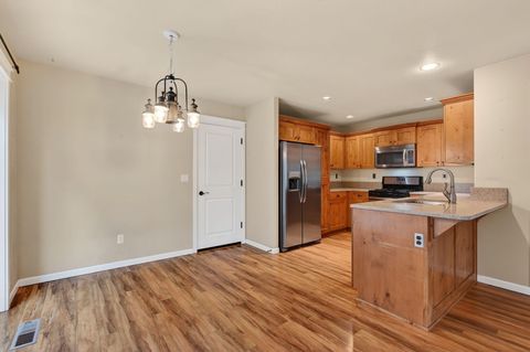 Tiny photo for 20252 Badger Road, Bend, OR 97702 (MLS # 220219239)