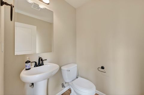 Tiny photo for 20252 Badger Road, Bend, OR 97702 (MLS # 220219239)