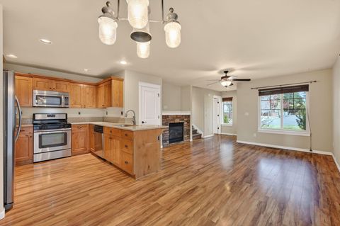 Tiny photo for 20252 Badger Road, Bend, OR 97702 (MLS # 220219239)