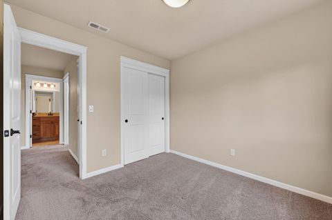 Tiny photo for 20252 Badger Road, Bend, OR 97702 (MLS # 220219239)