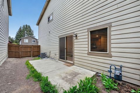 Tiny photo for 20252 Badger Road, Bend, OR 97702 (MLS # 220219239)