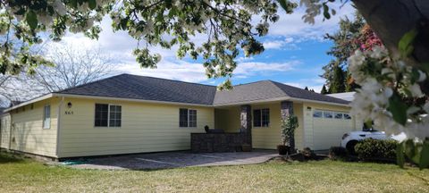 865 SW 24th Court Redmond OR 97756