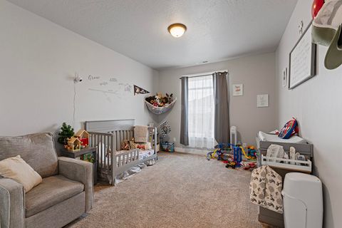 Tiny photo for 1043 Arrowhead Trail, Eagle Point, OR 97524 (MLS # 220216851)