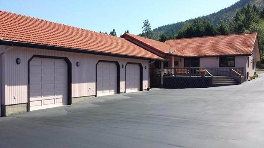 Custom home designed by owner first time on market. Open kitchen with two sinks one on the custom island. Guest bath has jetted tub. One of the bedrooms has a Murphy Bed with cabinets. Master bedroom has walk-in closet, nice size laundry room more to check out when your here. Outside you have an oversized 2 car garage with a full bath and separate shop with 50 amp. Garage/Shop ia 46X28 with high ceilings. House was built for wheel chair accessibility. Gas is available at house Zoned R-1-10 could qualify for a second dwelling. If you need storage this home has it. All information deemed accurate but not guaranteed and subject to change at any time. Seller will contibute $500 towards Landmark Home Warranty.