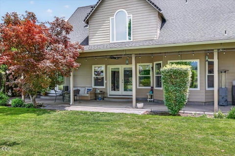 Tiny photo for 1760 Minear Road, Medford, OR 97501 (MLS # 220222750)