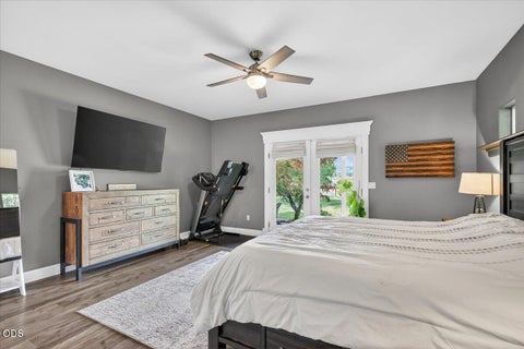 Tiny photo for 1760 Minear Road, Medford, OR 97501 (MLS # 220222750)