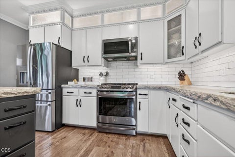 Tiny photo for 1760 Minear Road, Medford, OR 97501 (MLS # 220222750)