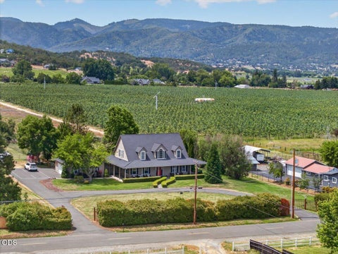 Tiny photo for 1760 Minear Road, Medford, OR 97501 (MLS # 220222750)