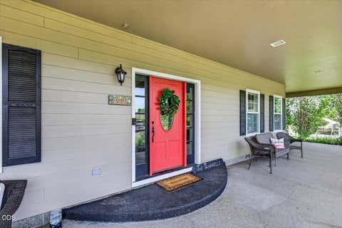 Tiny photo for 1760 Minear Road, Medford, OR 97501 (MLS # 220222750)