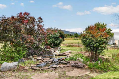 Tiny photo for 1760 Minear Road, Medford, OR 97501 (MLS # 220222750)