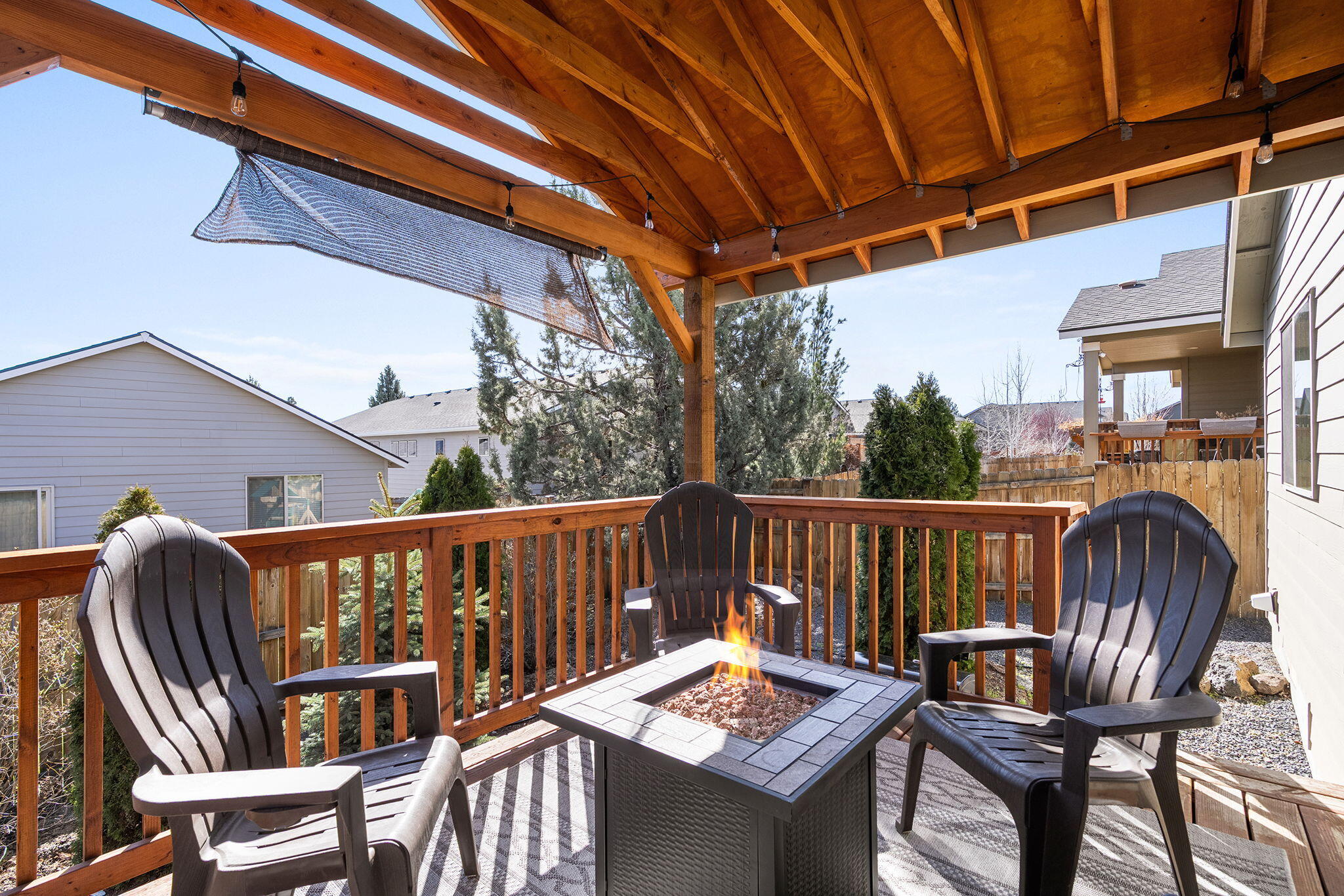 Rooster Rock - Residential