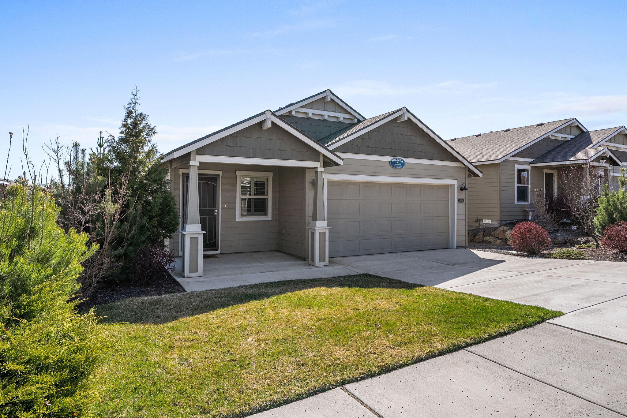 Rooster Rock - Residential