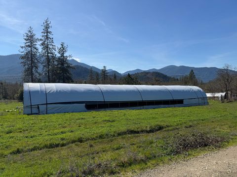 Tiny photo for 541 Board Shanty Road, Grants Pass, OR 97527 (MLS # 220217115)