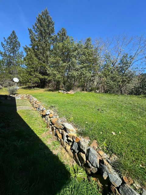 Tiny photo for 541 Board Shanty Road, Grants Pass, OR 97527 (MLS # 220217115)
