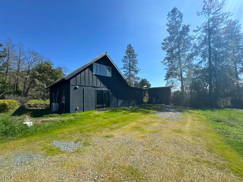 Tiny photo for 541 Board Shanty Road, Grants Pass, OR 97527 (MLS # 220217115)