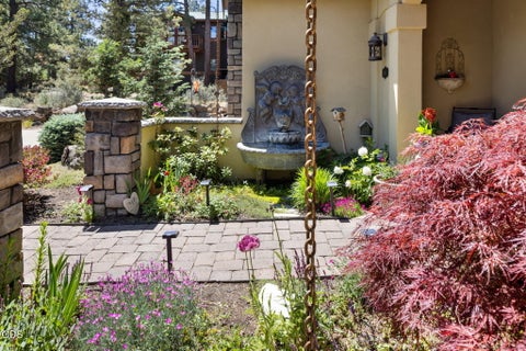 Tiny photo for 19151 Mount Shasta Court, Bend, OR 97703 (MLS # 220227399)