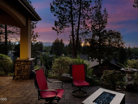 Tiny photo for 19151 Mount Shasta Court, Bend, OR 97703 (MLS # 220227399)