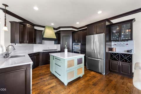 Tiny photo for 19151 Mount Shasta Court, Bend, OR 97703 (MLS # 220227399)