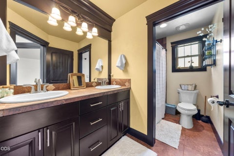 Tiny photo for 19151 Mount Shasta Court, Bend, OR 97703 (MLS # 220227399)