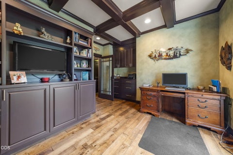Tiny photo for 19151 Mount Shasta Court, Bend, OR 97703 (MLS # 220227399)