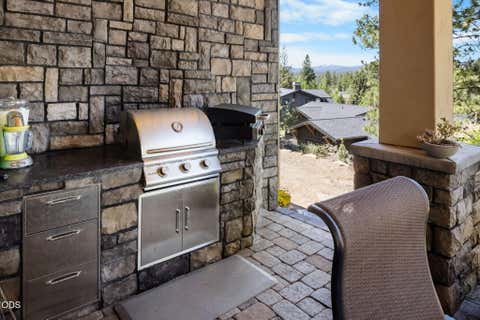 Tiny photo for 19151 Mount Shasta Court, Bend, OR 97703 (MLS # 220227399)