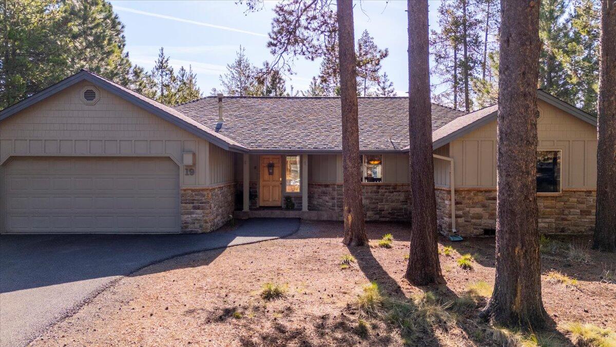 57679 Poplar Lane