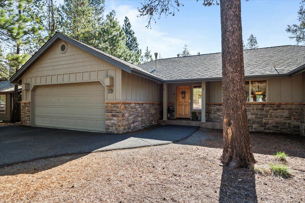 57679 Poplar Lane