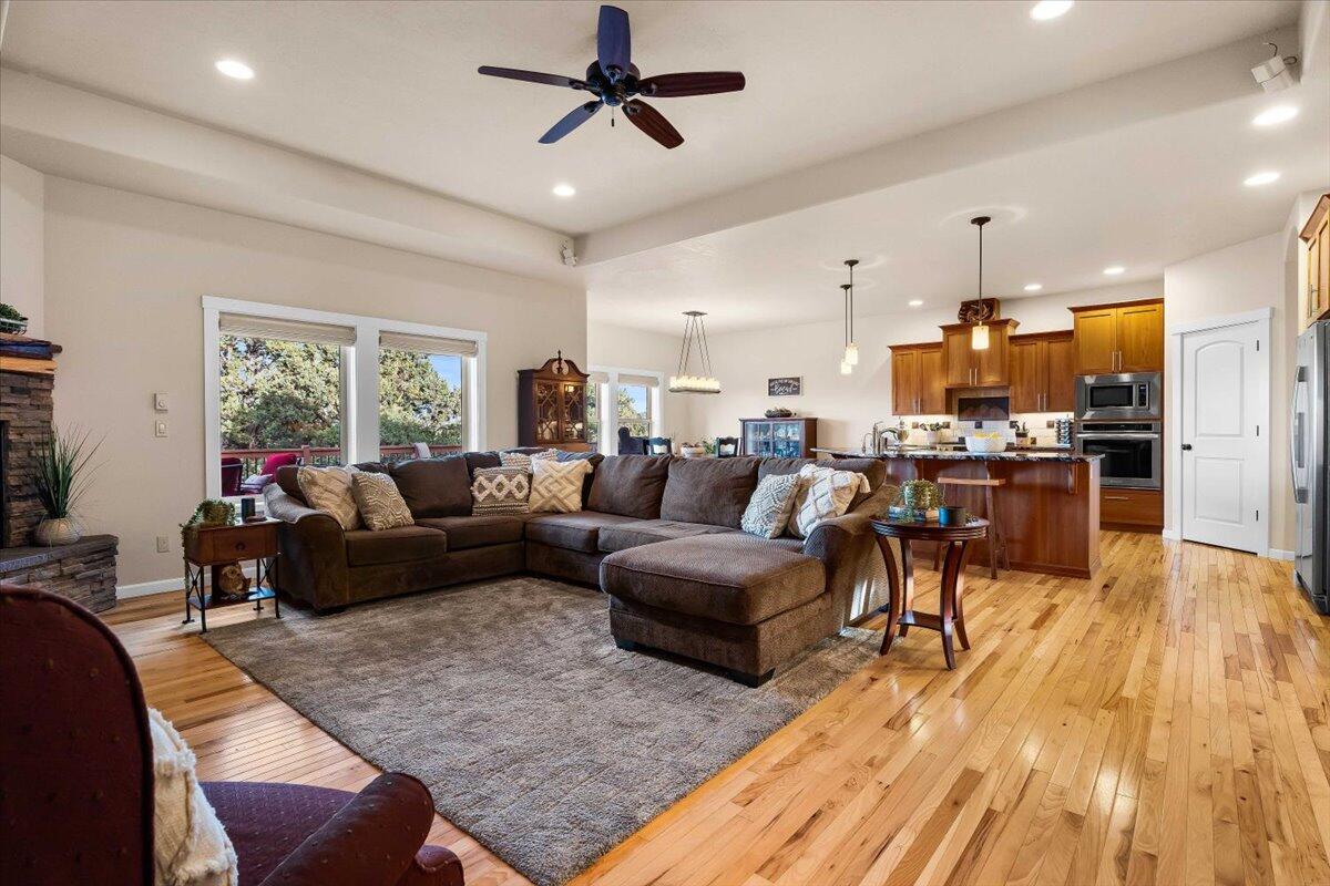 Eagle Crest - Residential
