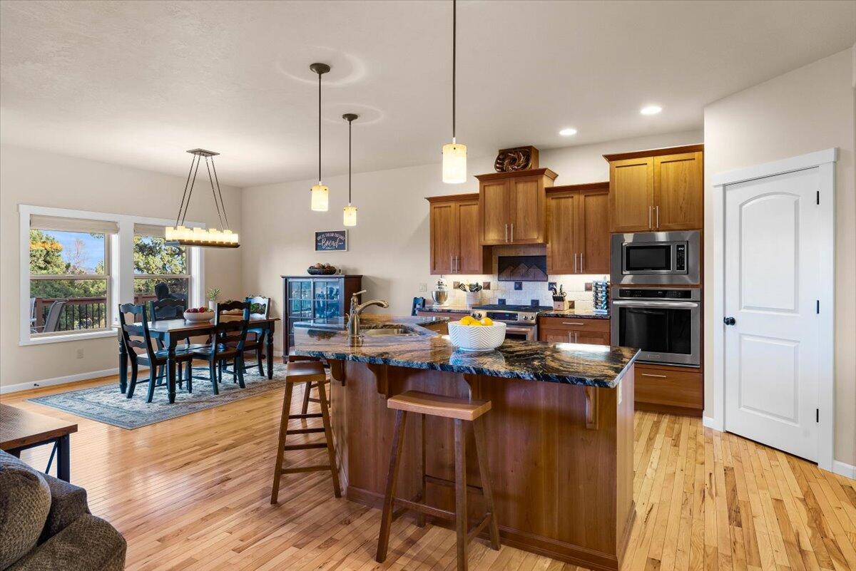 Eagle Crest - Residential