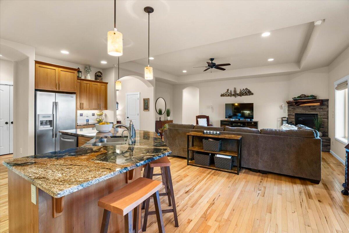 Eagle Crest - Residential