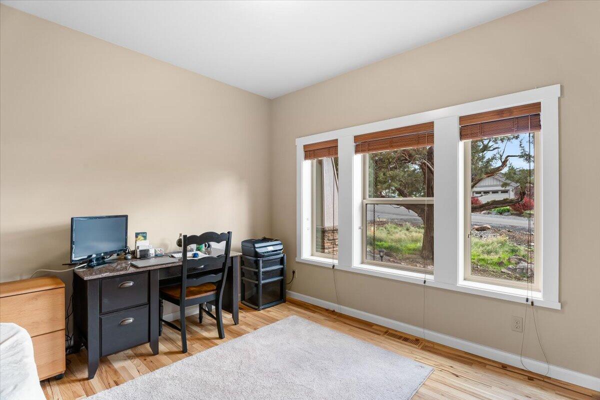 Eagle Crest - Residential