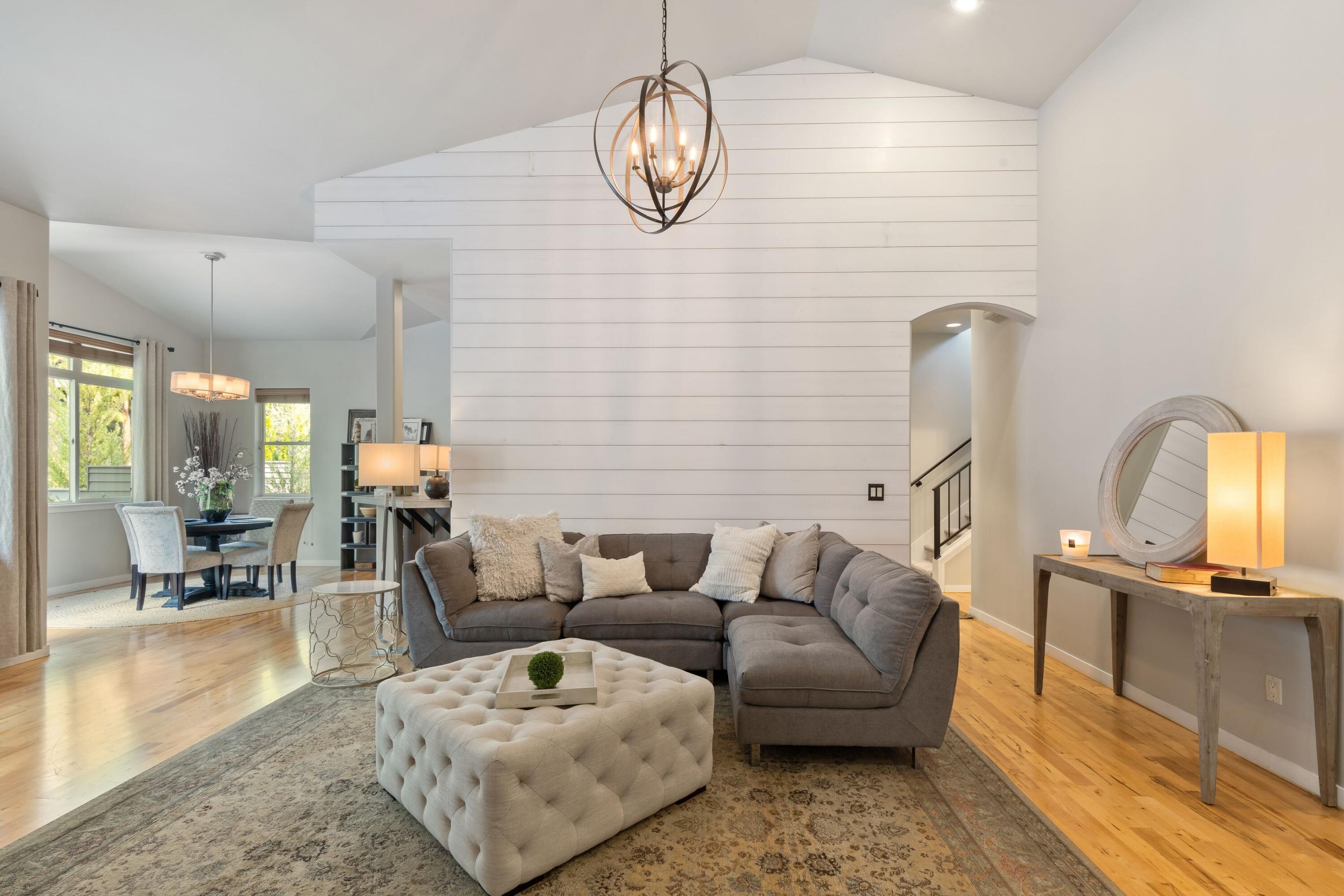 Broken Top - Residential