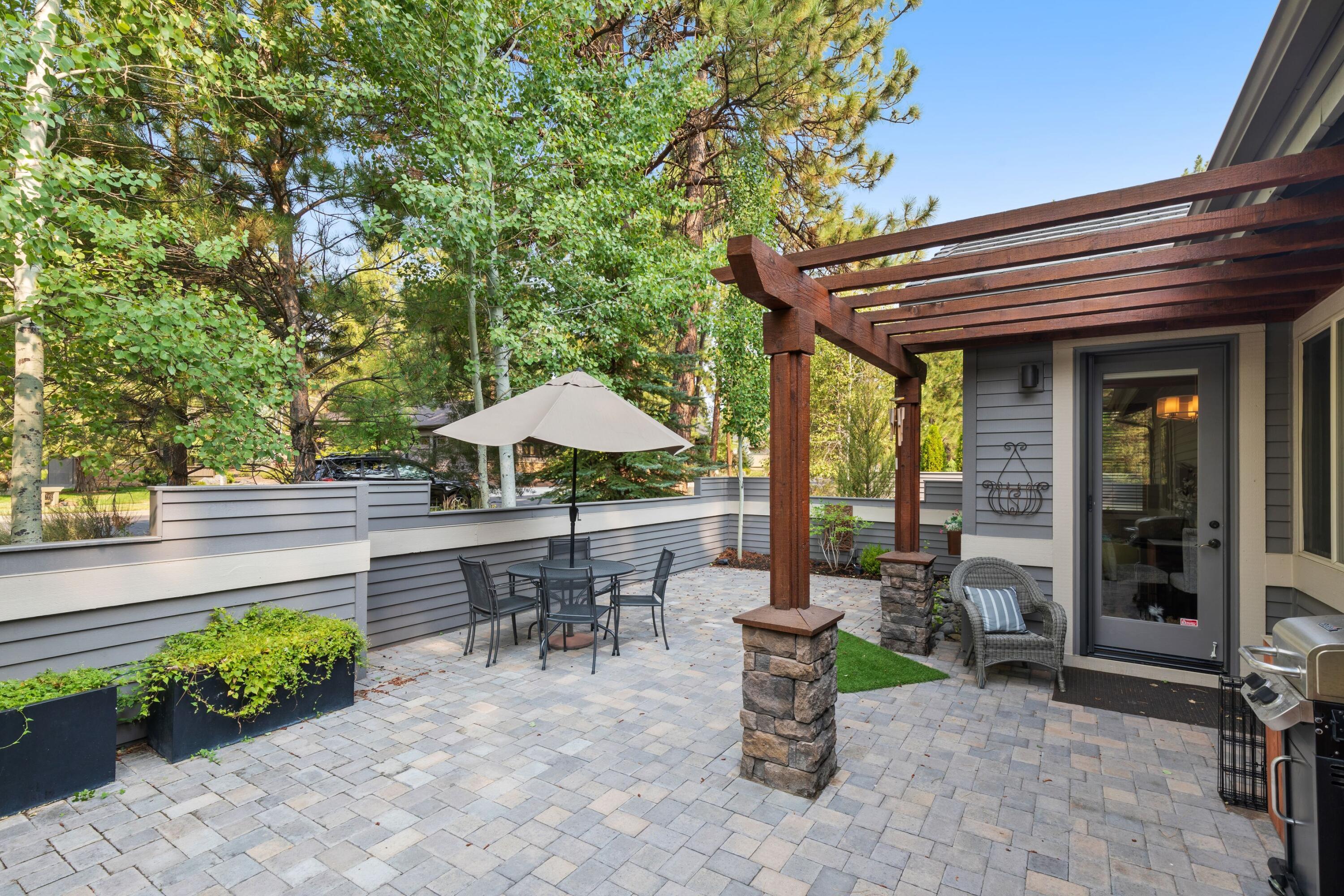 Broken Top - Residential