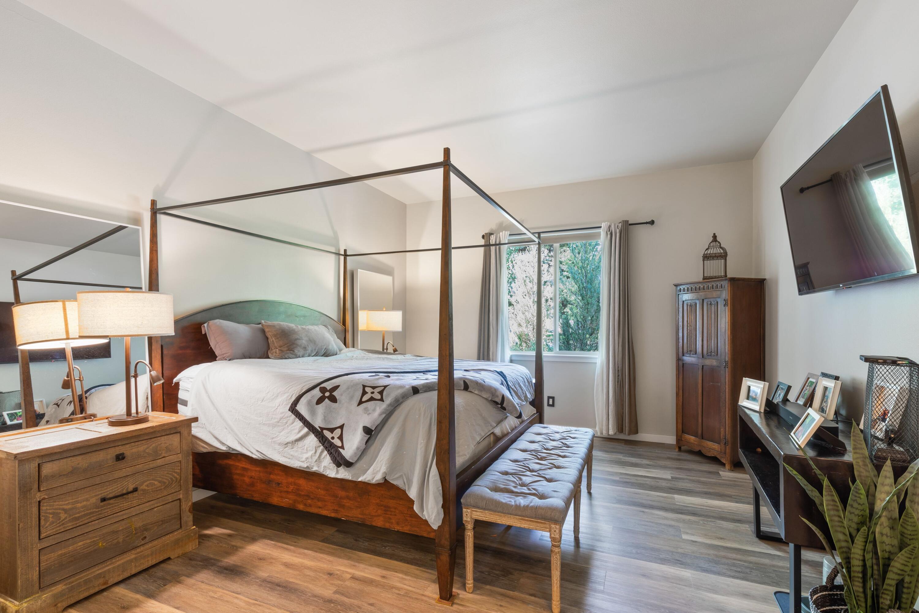 Broken Top - Residential